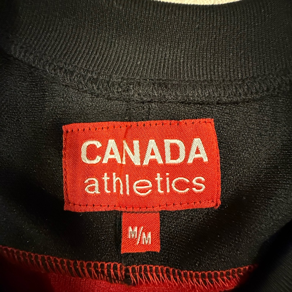 Canada True North Hockey Jersey - Picture 2 of 2